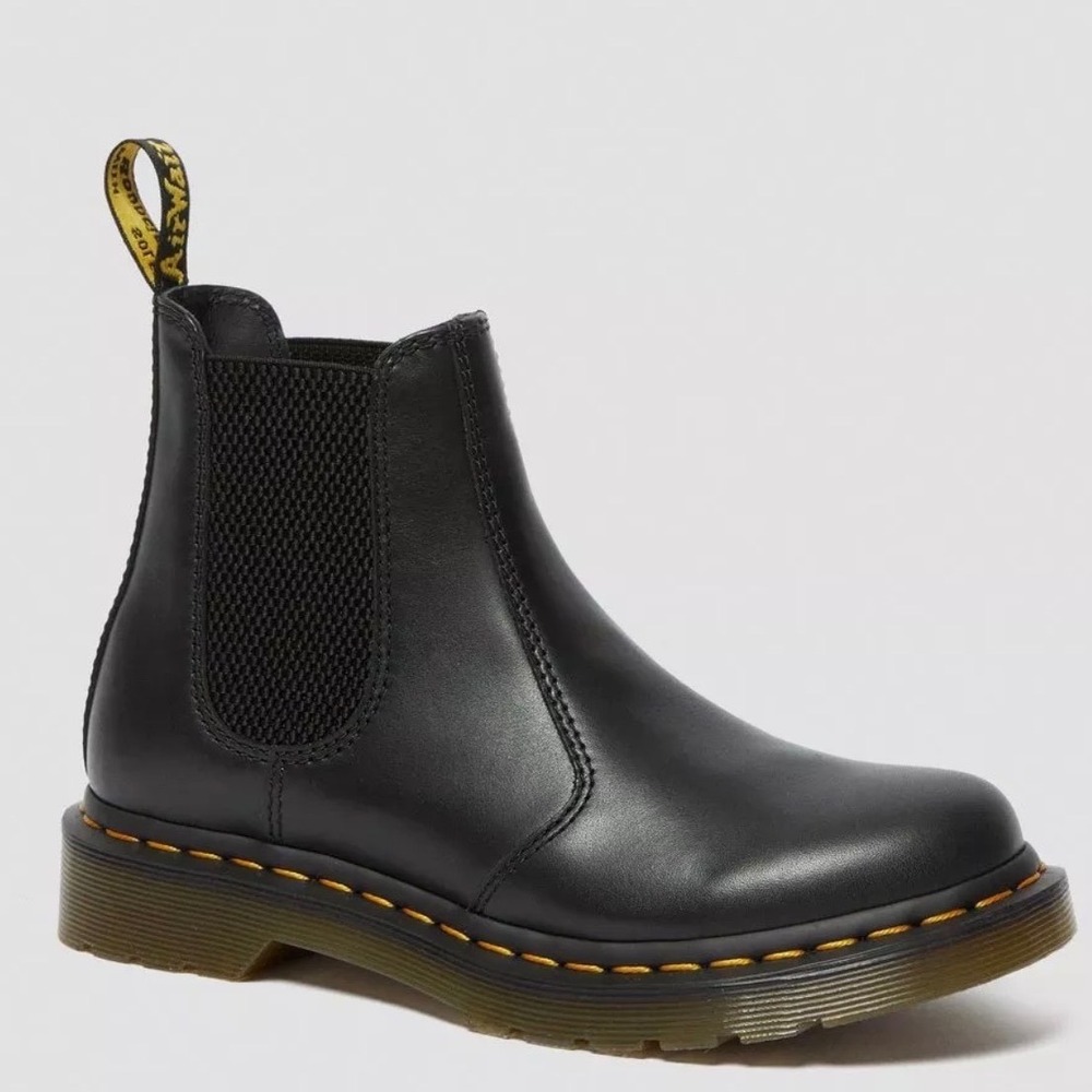 Dr. Martens 2976 Wanama Leather Chelsea Boots Black Size 5/36 Grunge 90s Biker